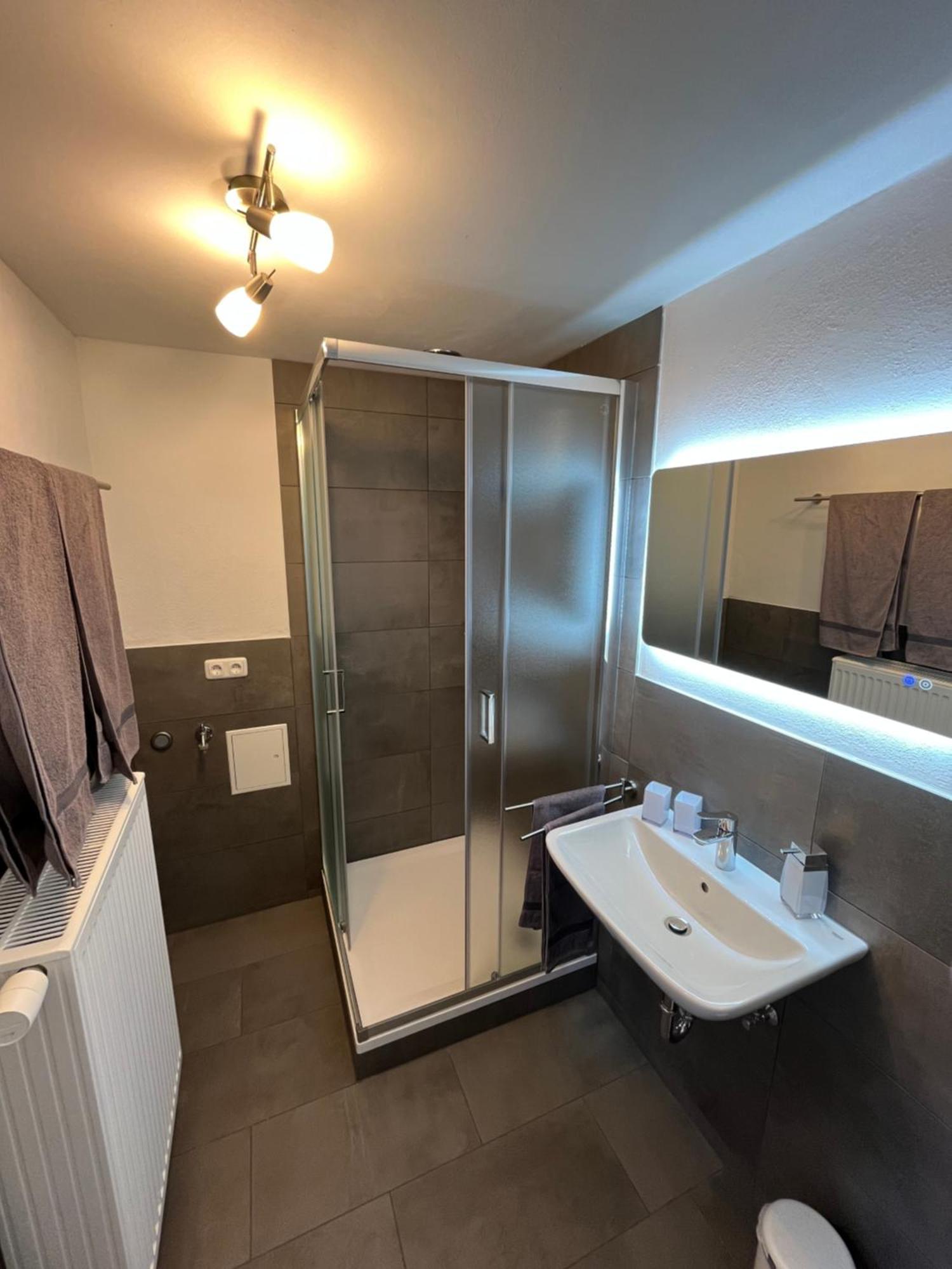 Ferienwohnungen Und Appartements - Haus Budinger Alf Bagian luar foto